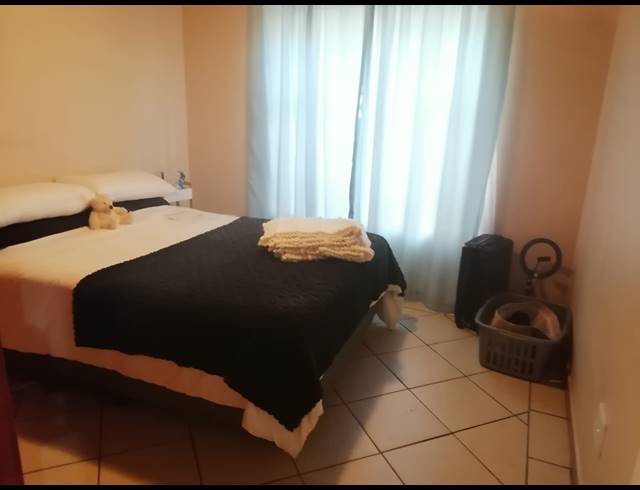 1 BEDROOM APARTMENT FOR SALE IN RUSTENBURG CENTRAL
